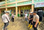 Kapolri-Tinjau-Pembersihan-SD-dan-Masjid-Terdampak-Bencana-di-Aceh-Tamiang