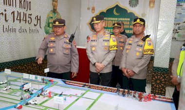 Kapolda-Jatim-Cek-Pospam-Pastikan-Malam-Jelang-Lebaran-Aman-dan-Kondusif