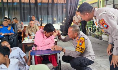 Peduli-Disabilitas,-Polres-Bondowoso-Peringati-Harlantas-Bhayangkara-ke---69-di-SDLB
