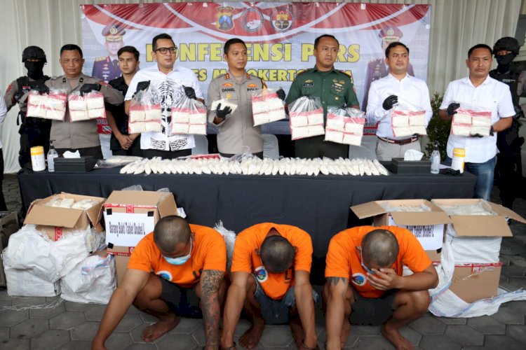 Polres Mojokerto Kota Berhasil Gulung Bandar Satu Juta Pil Dobel L Senilai Rp 3 M