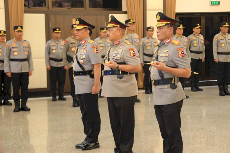 Kapolri Lantik Pejabat Utama Baru: Dorong Profesionalisme dan Peningkatan Pelayanan