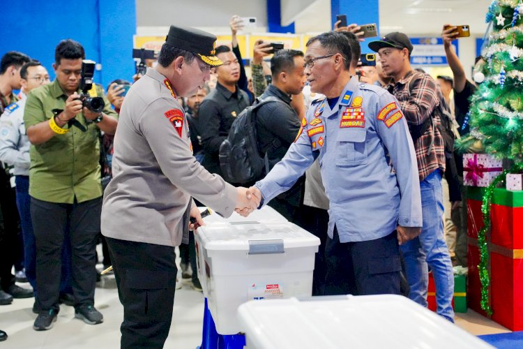 Kapolri Cek Kesiapan Terminal Hingga Wisata di Solo Jelang Nataru