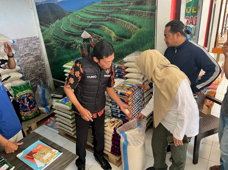 Tim Satgas Pangan Polres Blitar Kota Sidak Pasar Cek Ketersediaan Bapokting Jelang Ramadhan