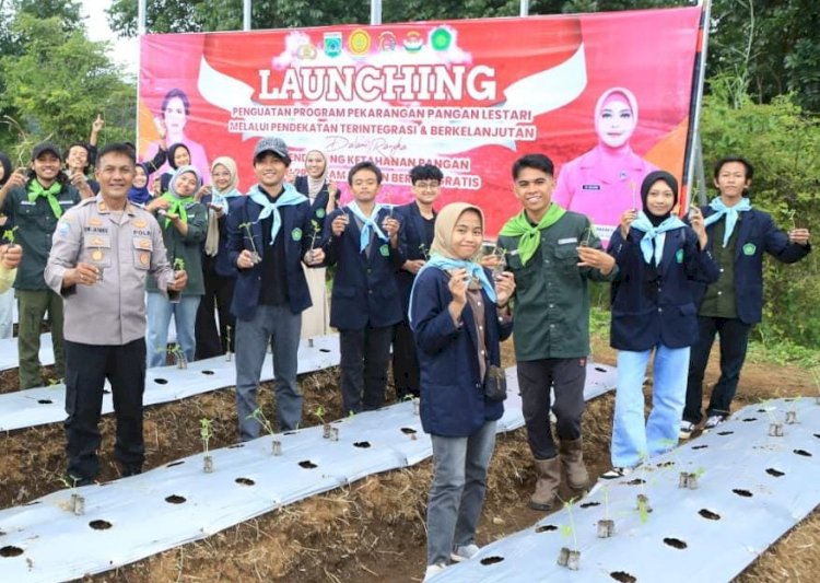 Kolaborasi Mahasiswa UIN Malang Bersama Polda Jatim Wujudkan Ketahanan Pangan Nasional