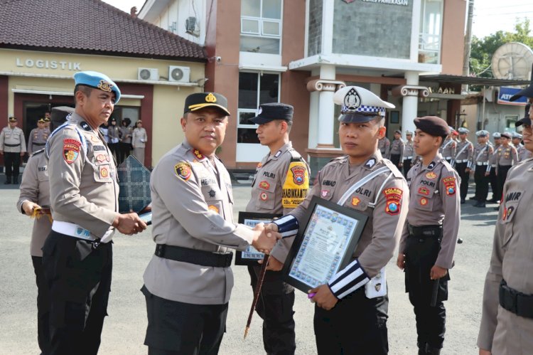 Tim Banjari Polres Pamekasan Raih Juara 1 Festival Solawat se Jatim