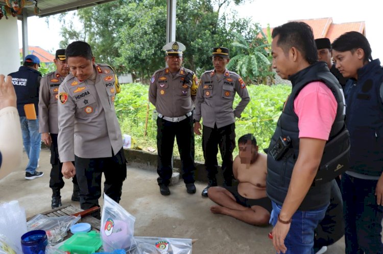 Polres Pamekasan Geledah Rumah Diduga Bandar Narkoba, 4 Tersangka Diamankan