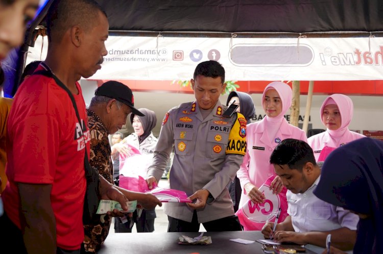 Polres Ponorogo dan Bhayangkari Gelar Bazar Murah Ramadhan, Warga Sumringah