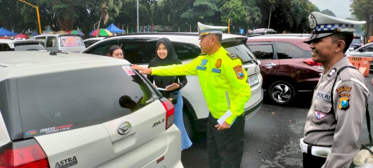 Polres Bondowoso Gencar Sosialisasikan Hotline 110 untuk Pemudik Lebaran 2025