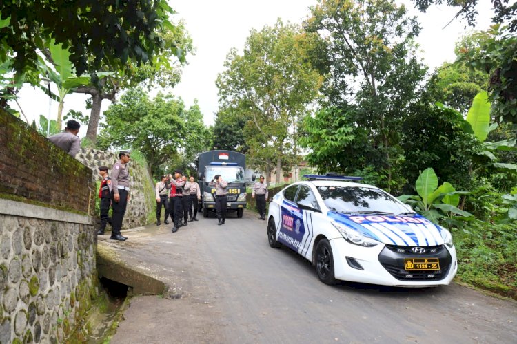 Polisi Siagakan Ratusan Personel dan BKO Brimob untuk Amankan PSU Pilkada Magetan