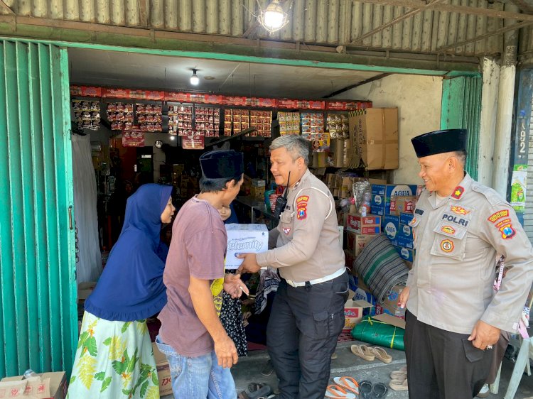 Turut Belasungkawa Polres Pelabuhan Tanjungperak Takziah ke Rumah Dua Santri Ponpes Al Khoziny